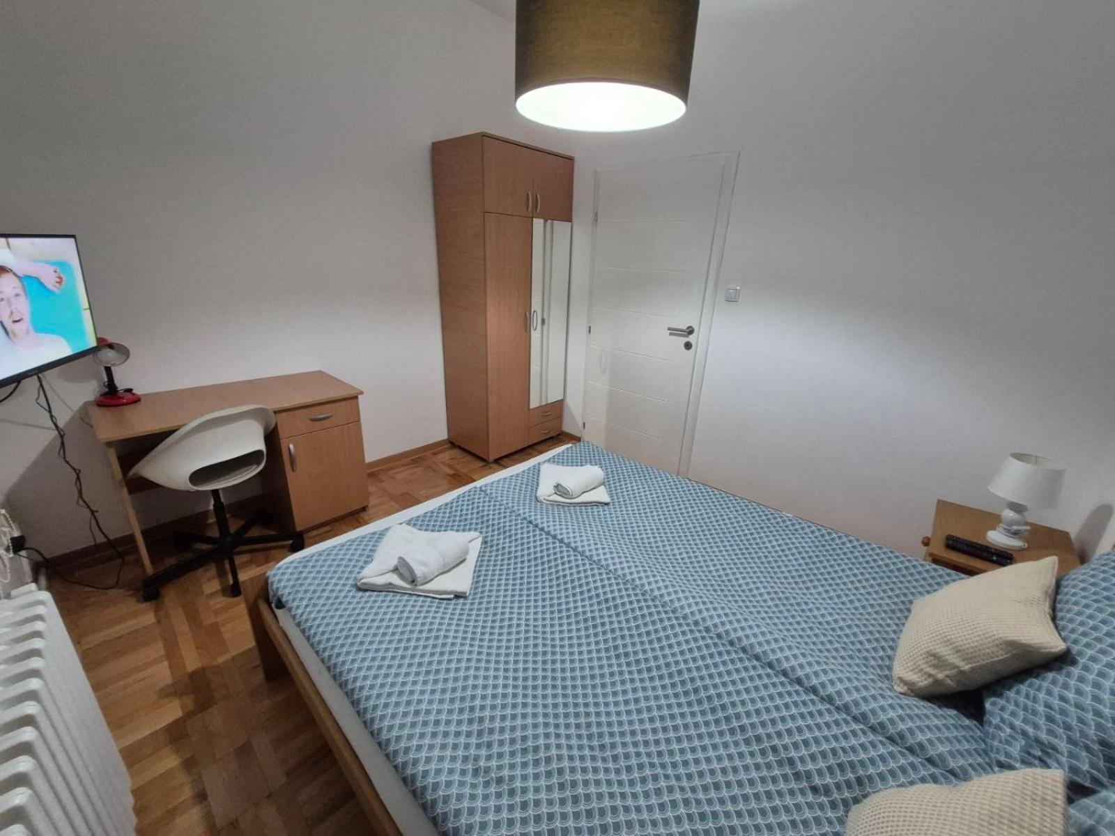 Authentic Belgrade Centre Apartments For Large Groups, Republic Square - Up To 47 People In 5 Apartments Ruang foto